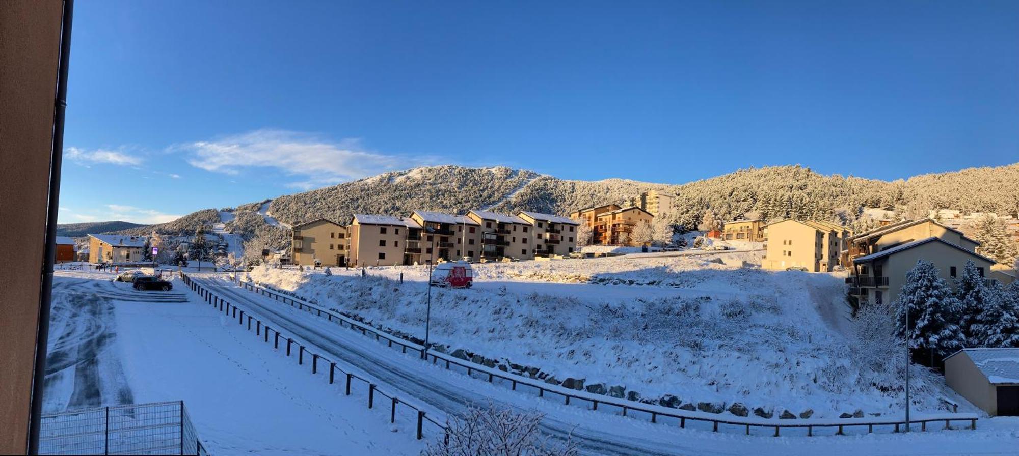 Entre Lacs Et Montagnes ليز أونجليه المظهر الخارجي الصورة